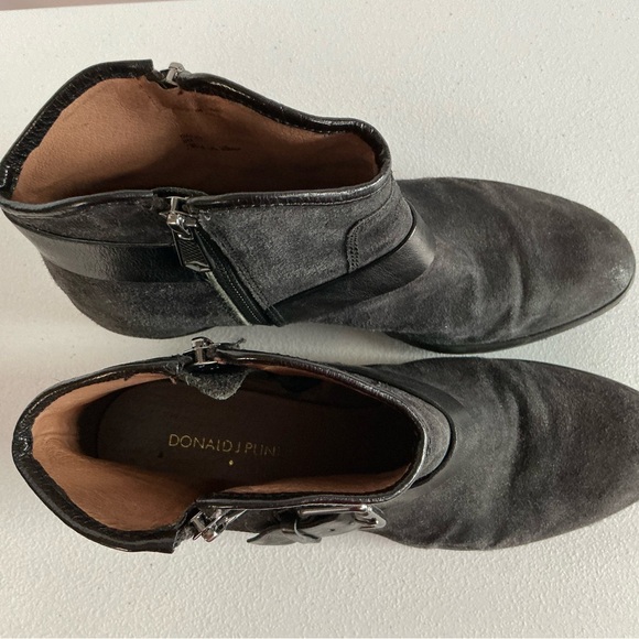 Distressed Black Suede Donald J. Pliner Women Dalis Buckle Biker Ankle Boot Sz 8 - Picture 6 of 8